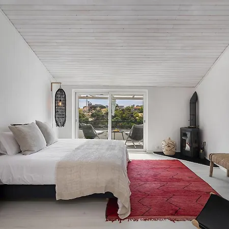 Whome Stylish Sunny Penthouse Near Center & Greenspace Cascais
