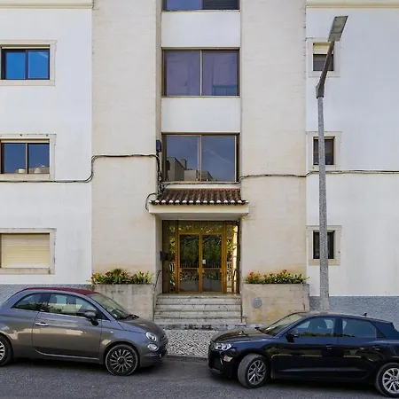 Whome Stylish Sunny Penthouse Near Center & Greenspace Apartment *