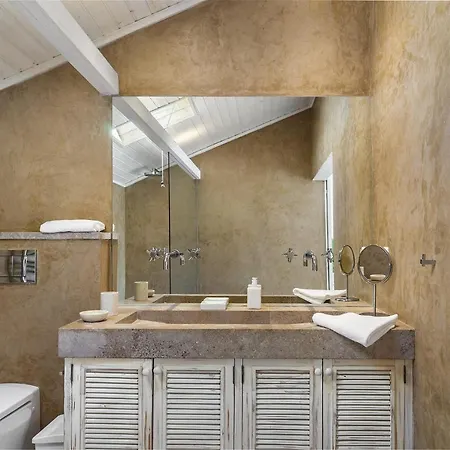 Whome Stylish Sunny Penthouse Near Center & Greenspace