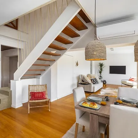 Whome Stylish Sunny Penthouse Near Center & Greenspace
