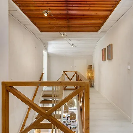 Whome Stylish Sunny Penthouse Near Center & Greenspace Cascais