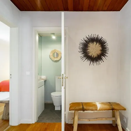 아파트 Whome Stylish Sunny Penthouse Near Center & Greenspace