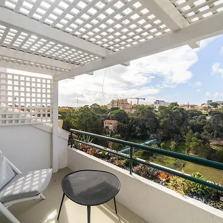 아파트 Whome Stylish Sunny Penthouse Near Center & Greenspace *